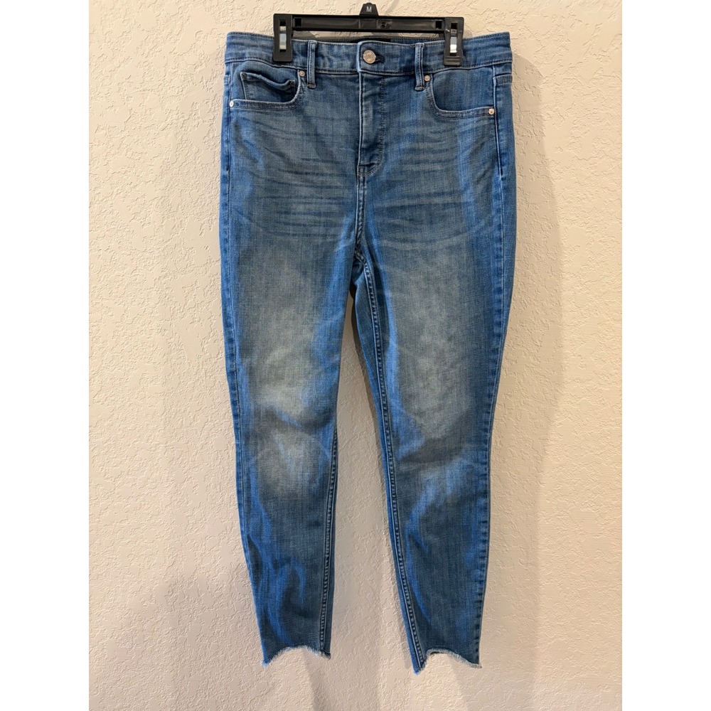 White House Black Market Extra High Rise Skinny Ankle Jeans Medium Wash 6 RawHem